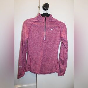 Nike Women’s Dri-FIT Element 1/2-Zip Running Top
Size Small